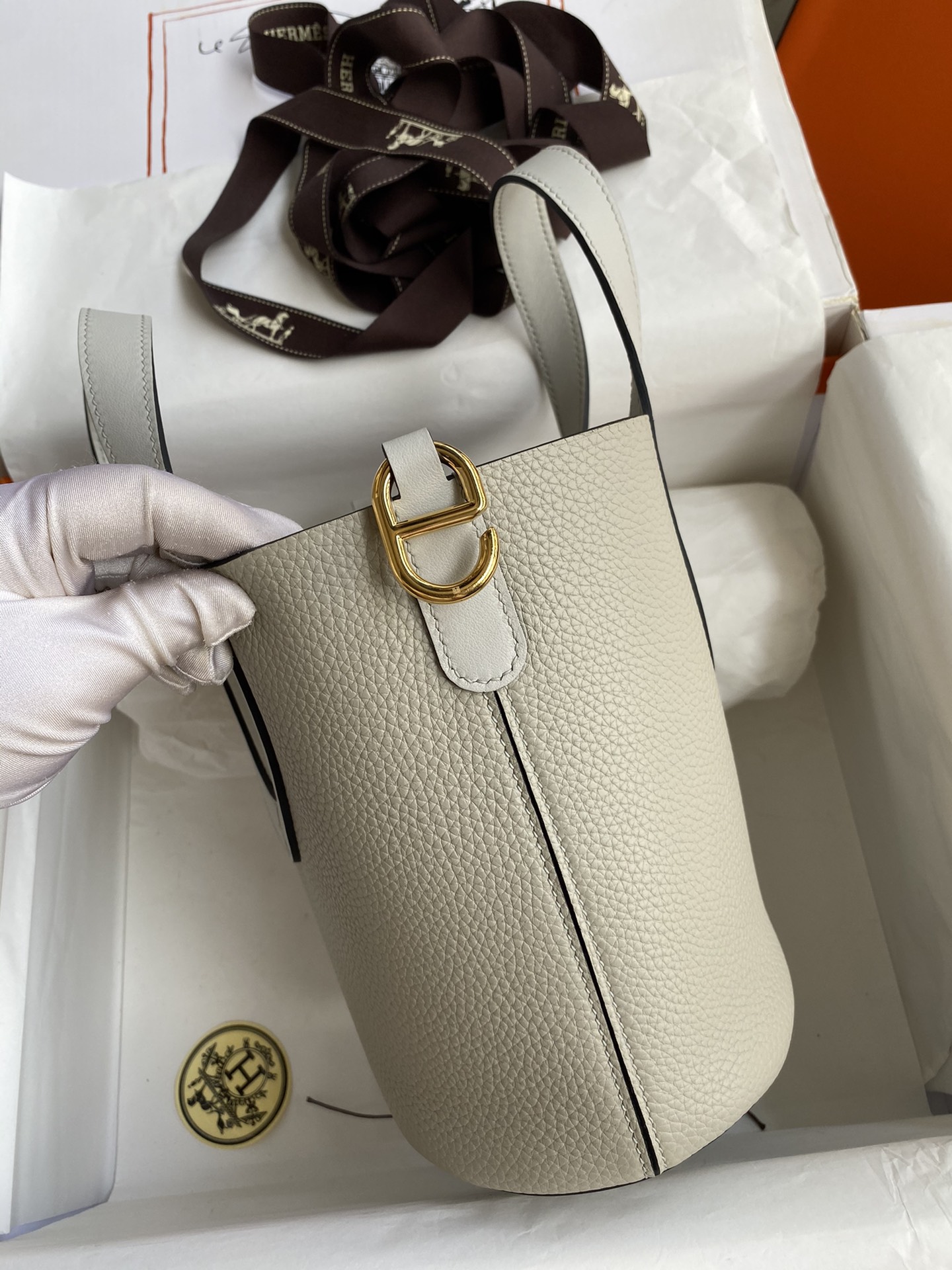 Hermes In The Loop 18 Bag In Pearl Grey Clemence Leather